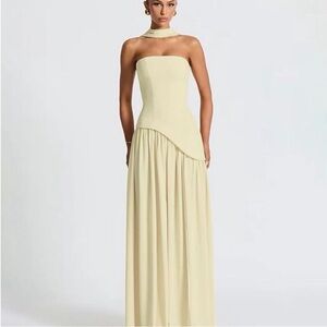 Elegant Yellow Strapless Evening Gown